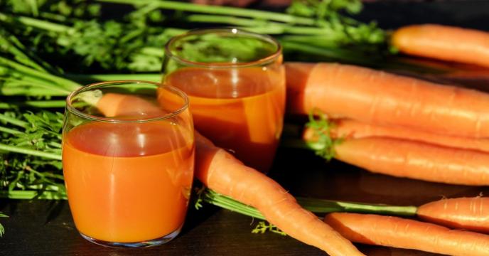 carrot-juice-g6edf4de2c_1920_0.jpg