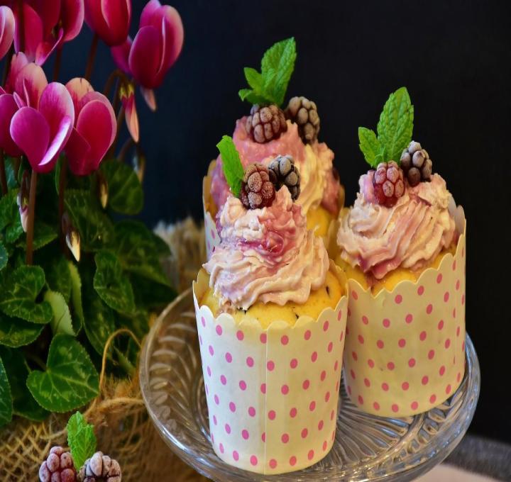 cupcake-g872d7d640_1920_0.jpg