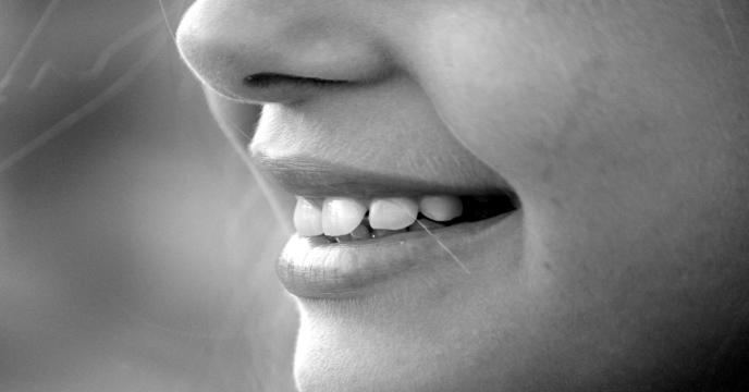 smile-g149eec924_1920_0.jpg